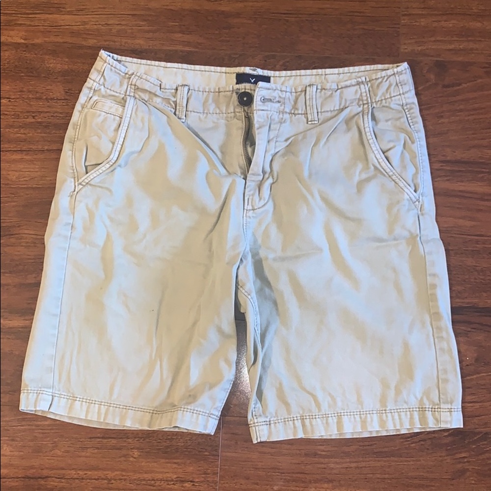 American Eagle Classic Khaki Shorts